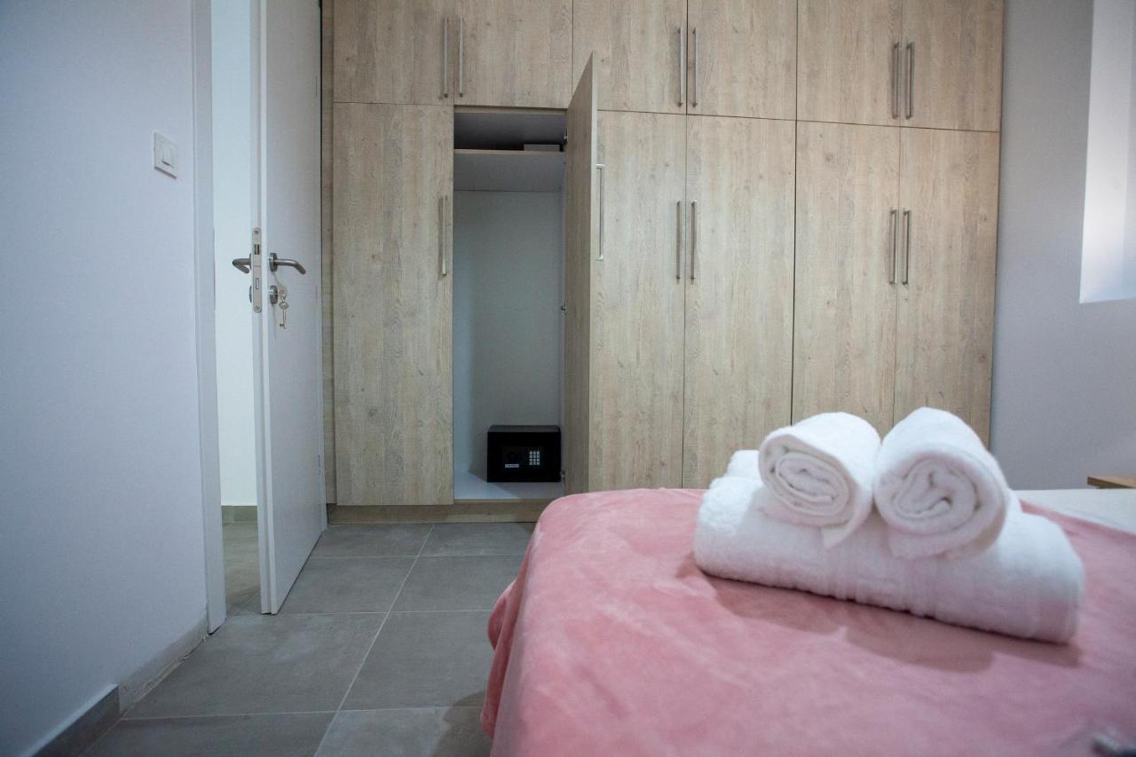 Landscape Luxury Flat Psyrri Square Atenas Exterior foto